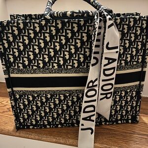 Dior Blue and White Patterned Bag (Look-a-Like)